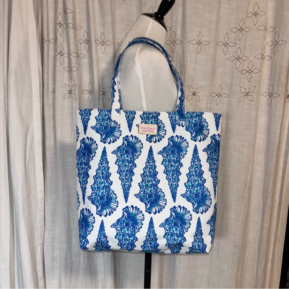 NWOT 🐚Lilly Pulitzer Seashell Tote bag
